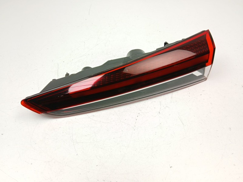 Recambio de piloto porton derecho para renault captur ii (hf_) tce 130 (hfmf) referencia OEM IAM 265501234R  