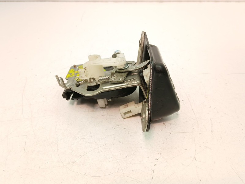 Recambio de cerradura maletero porton para fiat freemont 2.0 jtd referencia OEM IAM K04589243AF  