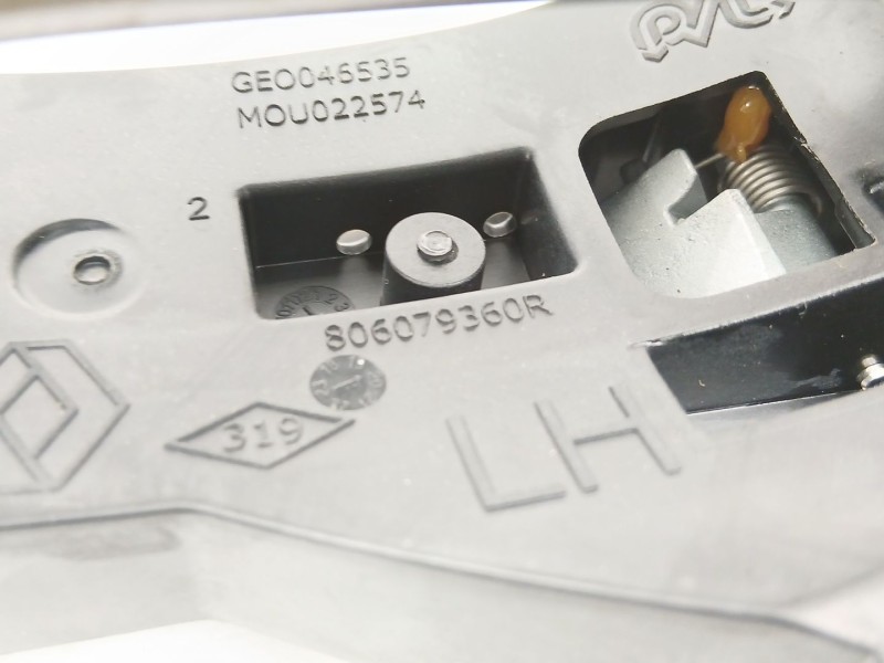 Recambio de manilla trasera izquierda para renault captur ii (hf_) tce 130 (hfmf) referencia OEM IAM 806079360R  