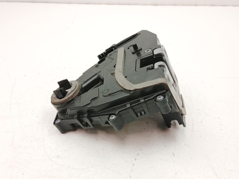 Recambio de cerradura puerta trasera izquierda para renault captur ii (hf_) tce 130 (hfmf) referencia OEM IAM 825031538R  