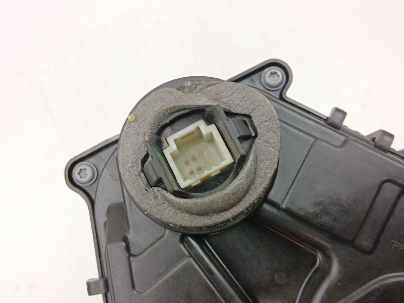 Recambio de cerradura puerta delantera izquierda para renault captur ii (hf_) tce 130 (hfmf) referencia OEM IAM 805034935R  