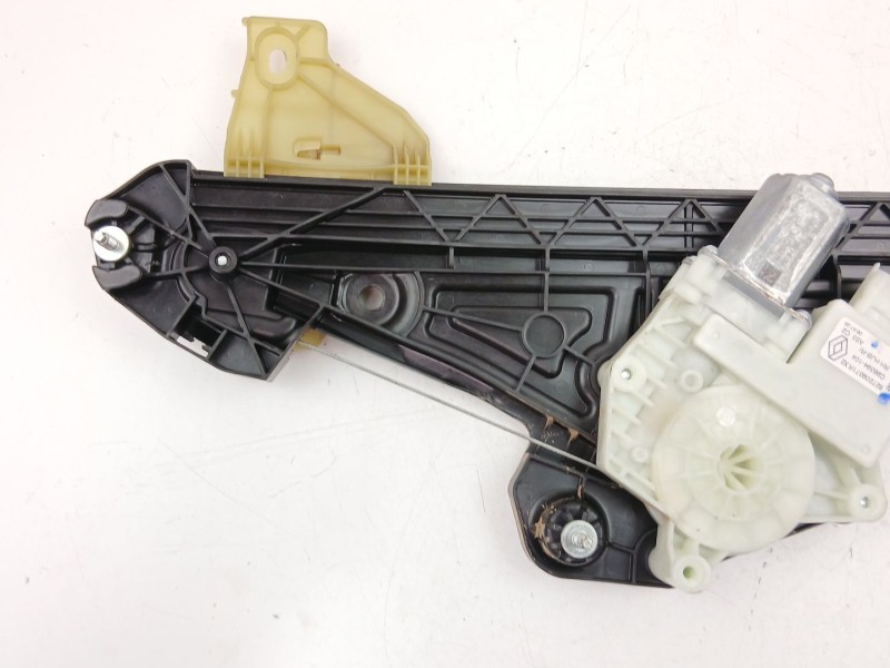 Recambio de elevalunas trasero derecho para renault captur ii (hf_) tce 130 (hfmf) referencia OEM IAM 827209371R  