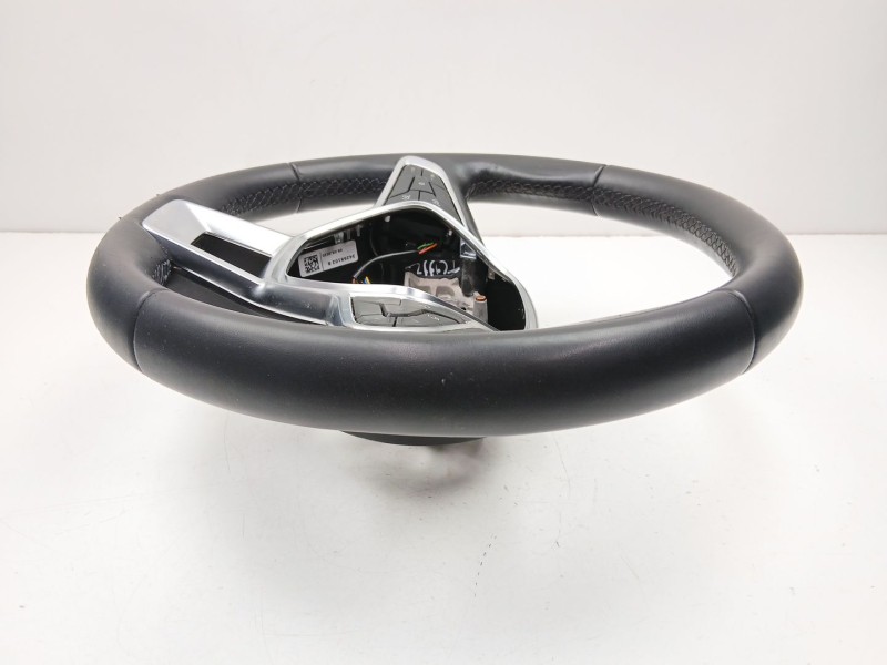 Recambio de volante para renault captur ii (hf_) tce 130 (hfmf) referencia OEM IAM 484002607R  