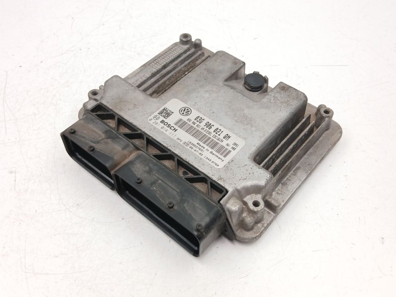 Recambio de centralita para skoda superb ii (3t4) 1.9 tdi referencia OEM IAM 03G906021QM 0281014111 03G906021AN