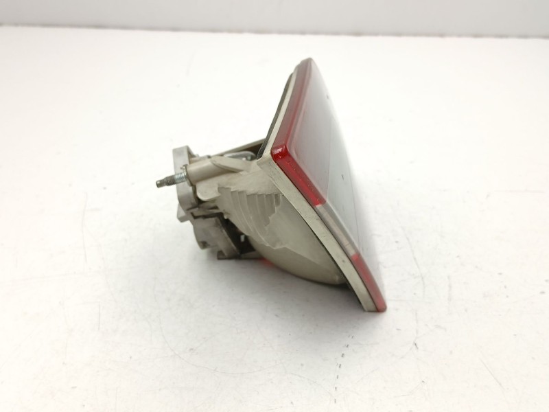 Recambio de piloto porton izquierdo para skoda superb ii (3t4) 1.9 tdi referencia OEM IAM 3T5945093  