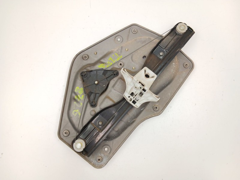 Recambio de elevalunas trasero izquierdo para skoda superb ii (3t4) 1.9 tdi referencia OEM IAM 3T5839401  8K0959811