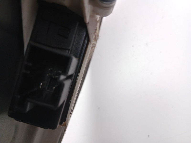 Recambio de elevalunas trasero izquierdo para skoda superb ii (3t4) 1.9 tdi referencia OEM IAM 3T5839401  8K0959811