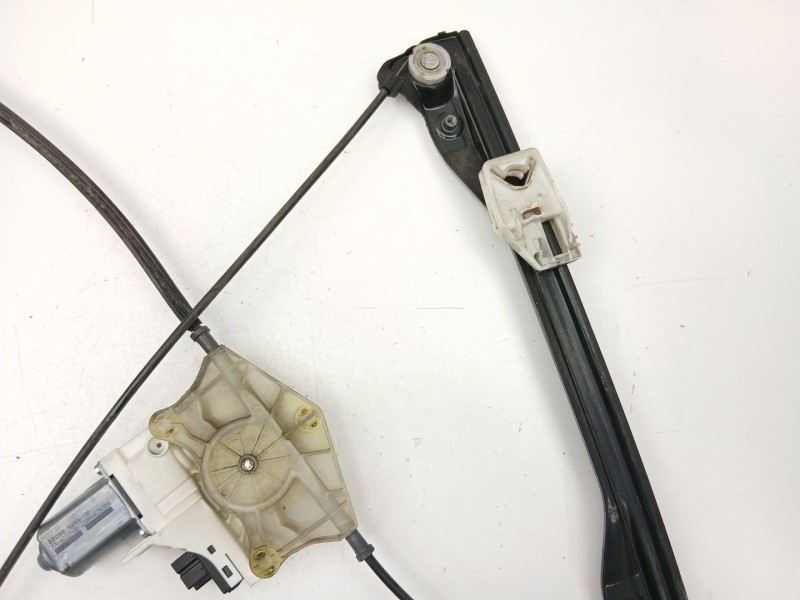 Recambio de elevalunas delantero derecho para skoda superb ii (3t4) 1.9 tdi referencia OEM IAM 3T0837402A  8K0959802