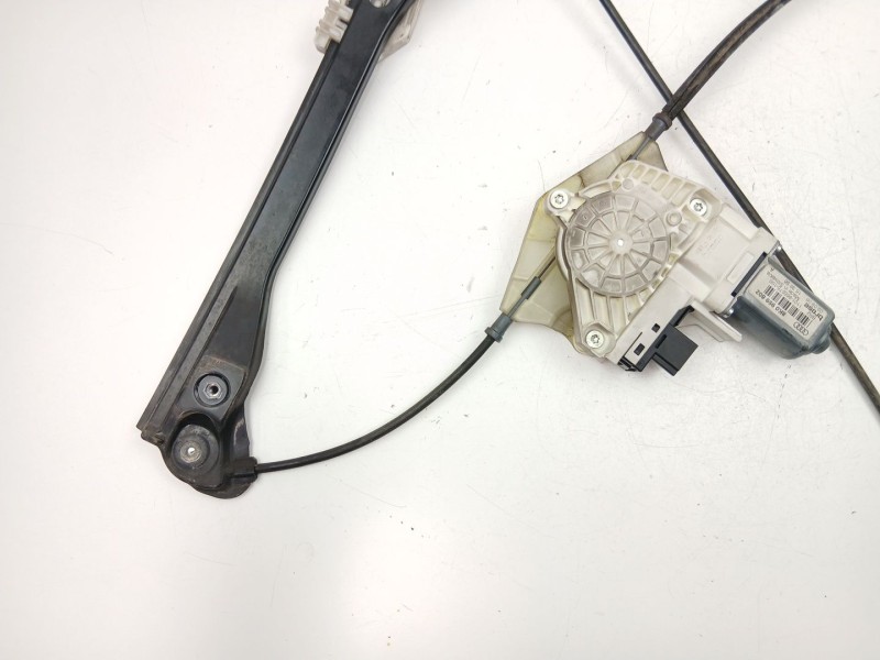 Recambio de elevalunas delantero derecho para skoda superb ii (3t4) 1.9 tdi referencia OEM IAM 3T0837402A  8K0959802