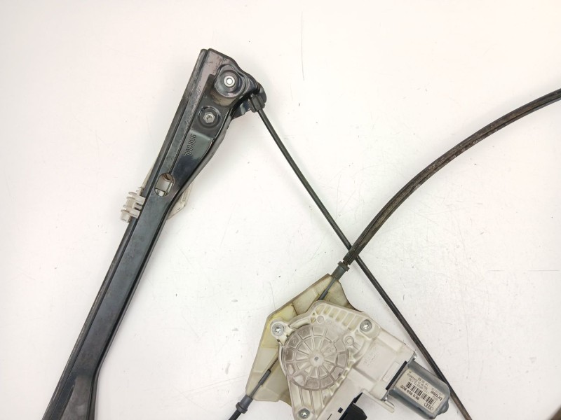 Recambio de elevalunas delantero derecho para skoda superb ii (3t4) 1.9 tdi referencia OEM IAM 3T0837402A  8K0959802