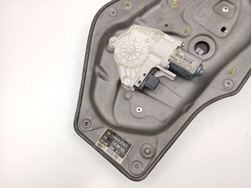 Recambio de elevalunas trasero derecho para skoda superb ii (3t4) 1.9 tdi referencia OEM IAM 3T5839402  8K0959812