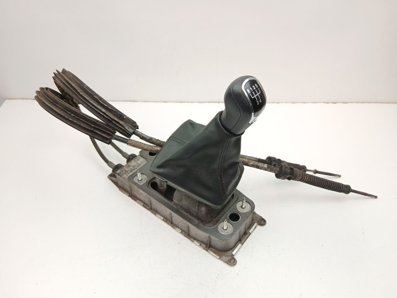 Recambio de palanca cambio manual para skoda superb ii (3t4) 1.9 tdi referencia OEM IAM 3T0711049A  