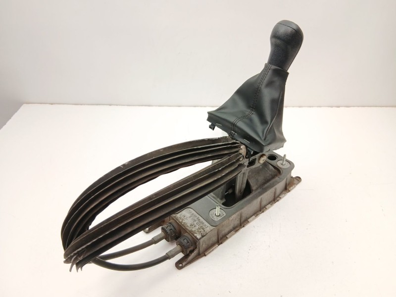 Recambio de palanca cambio manual para skoda superb ii (3t4) 1.9 tdi referencia OEM IAM 3T0711049A  