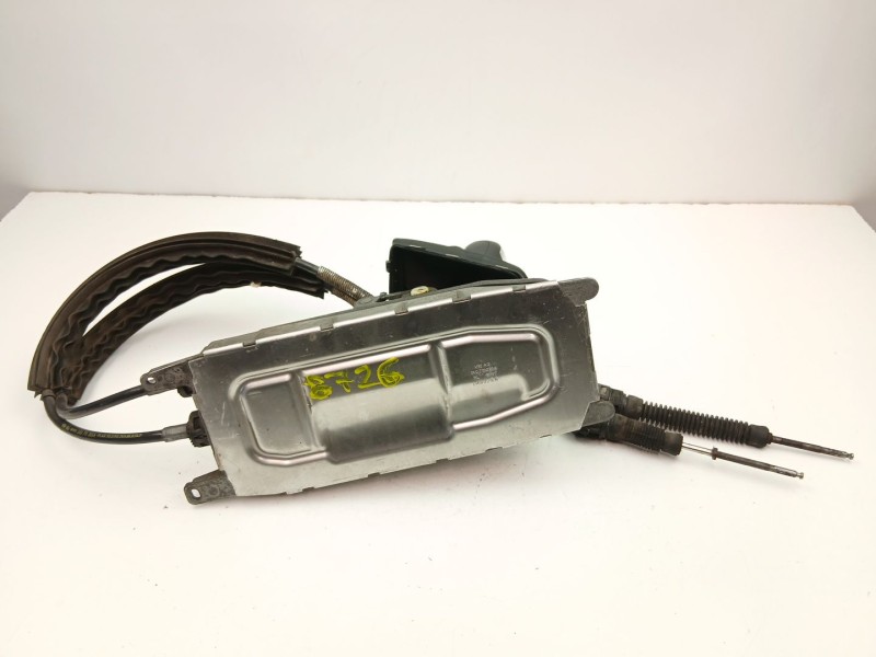 Recambio de palanca cambio manual para skoda superb ii (3t4) 1.9 tdi referencia OEM IAM 3T0711049A  