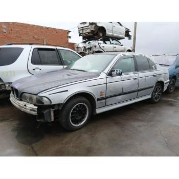 BMW 5 (E39)