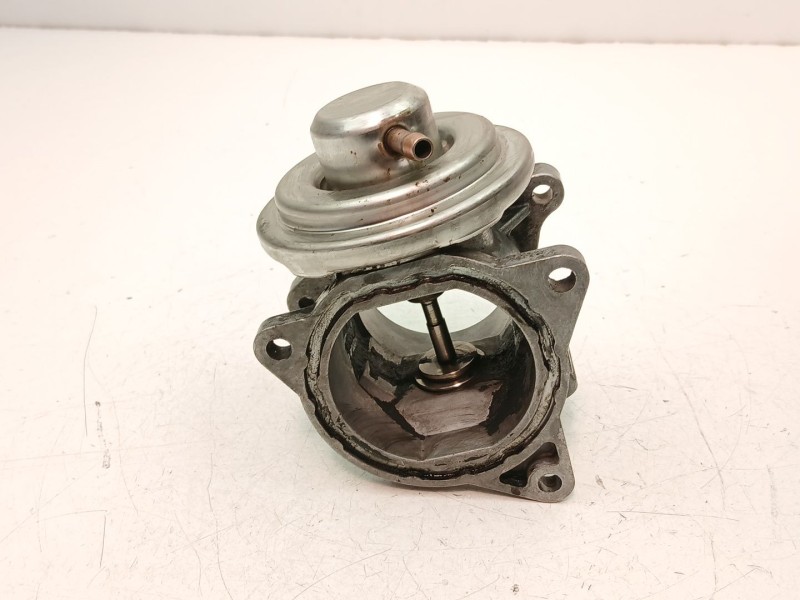 Recambio de valvula egr para skoda superb ii (3t4) 1.9 tdi referencia OEM IAM 038129637D  038131501AN