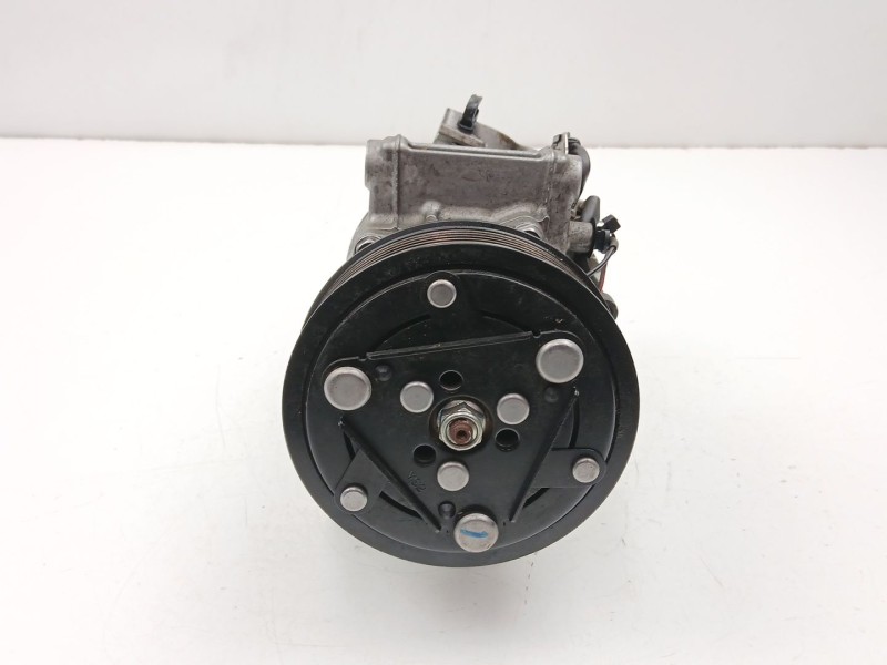 Recambio de compresor aire acondicionado para renault captur ii (hf_) tce 130 (hfmf) referencia OEM IAM 926002888R  