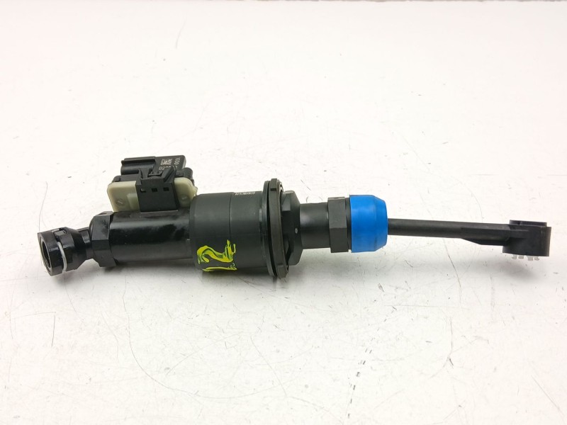 Recambio de bomba embrague para renault captur ii (hf_) tce 130 (hfmf) referencia OEM IAM 306107761R  