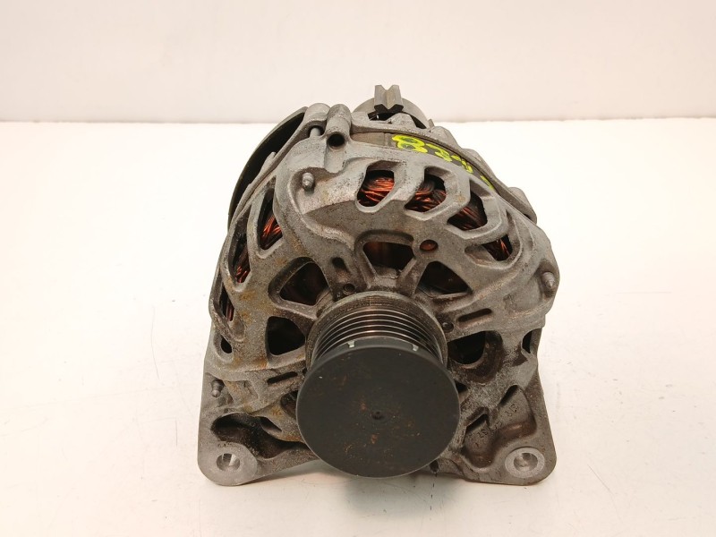 Recambio de alternador para renault captur ii (hf_) tce 130 (hfmf) referencia OEM IAM 231005300R TG12S341 