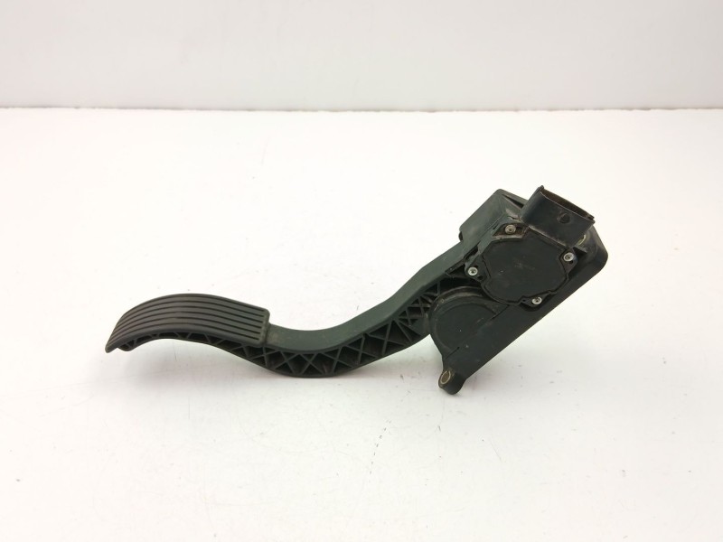 Recambio de potenciometro aceleracion para kia carnival 2.9 crdi referencia OEM IAM 0K53C41600 0281002541 