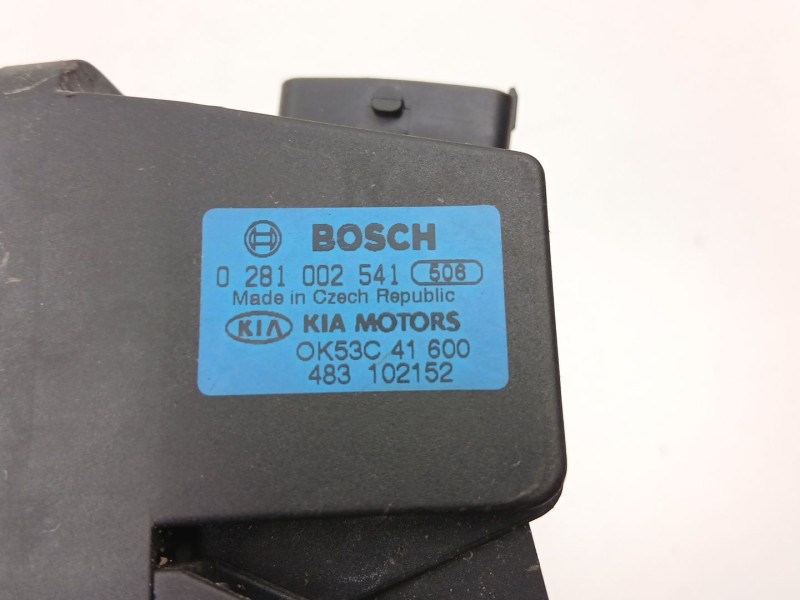 Recambio de potenciometro aceleracion para kia carnival 2.9 crdi referencia OEM IAM 0K53C41600 0281002541 