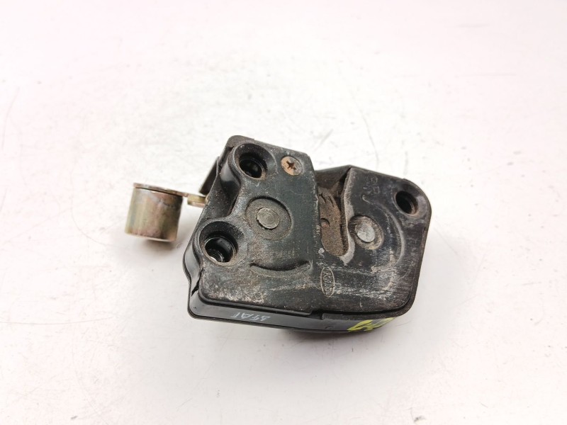 Recambio de cerradura puerta trasera derecha para kia carnival 2.9 crdi referencia OEM IAM 0K53A72310B  