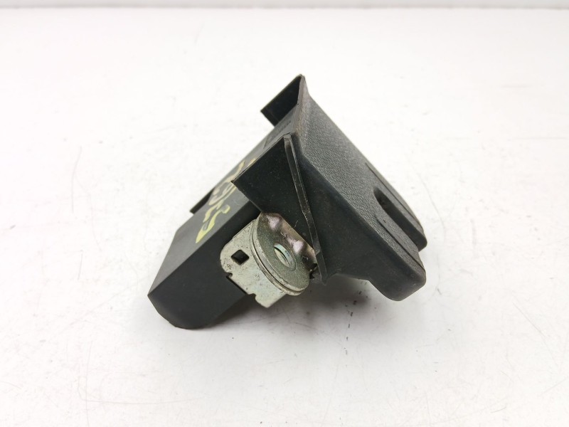 Recambio de cerradura maletero porton para volkswagen golf 1.6 td referencia OEM IAM 5G6827505  