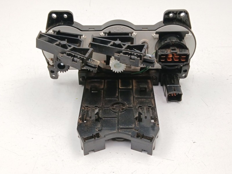 Recambio de mandos calefaccion aire para hyundai accent ii (lc) 1.3 referencia OEM IAM 9725025200  