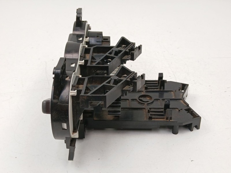 Recambio de mandos calefaccion aire para hyundai accent ii (lc) 1.3 referencia OEM IAM 9725025200  