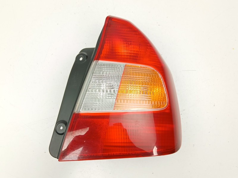 Recambio de piloto trasero derecho para hyundai accent ii (lc) 1.3 referencia OEM IAM 9240225020  