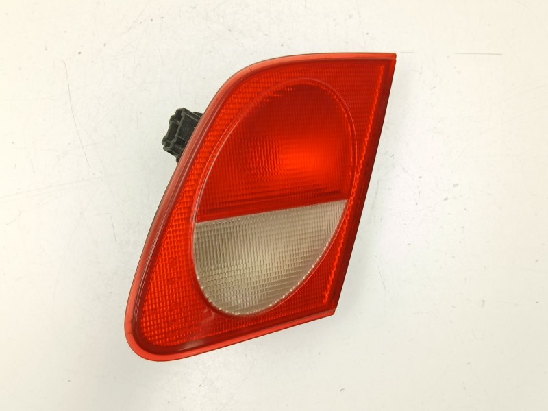 Recambio de piloto porton derecho para mercedes-benz 210 2.9 d referencia OEM IAM A2108201064  