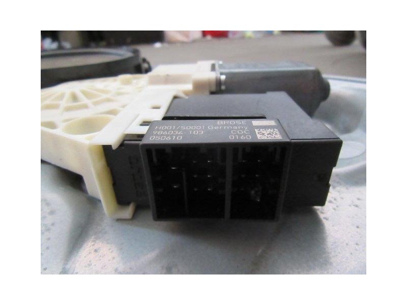 Recambio de elevalunas elec. del. dch. : seat cordoba : 1.9 d -asy (63,90cv) 4p [2005] para seat cordoba 1.9 d -asy referencia O