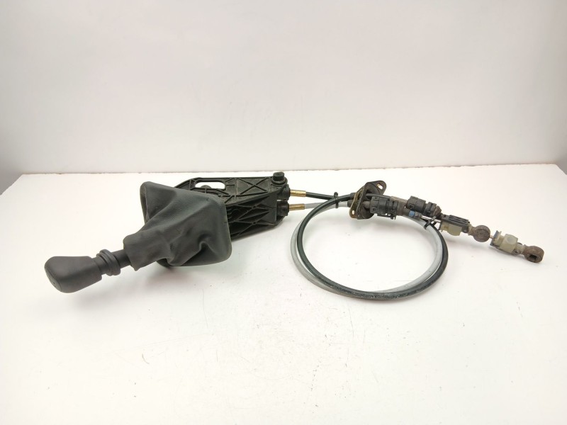 Recambio de palanca cambio manual para mercedes-benz sprinter 2.7 dci referencia OEM IAM A0002600009  