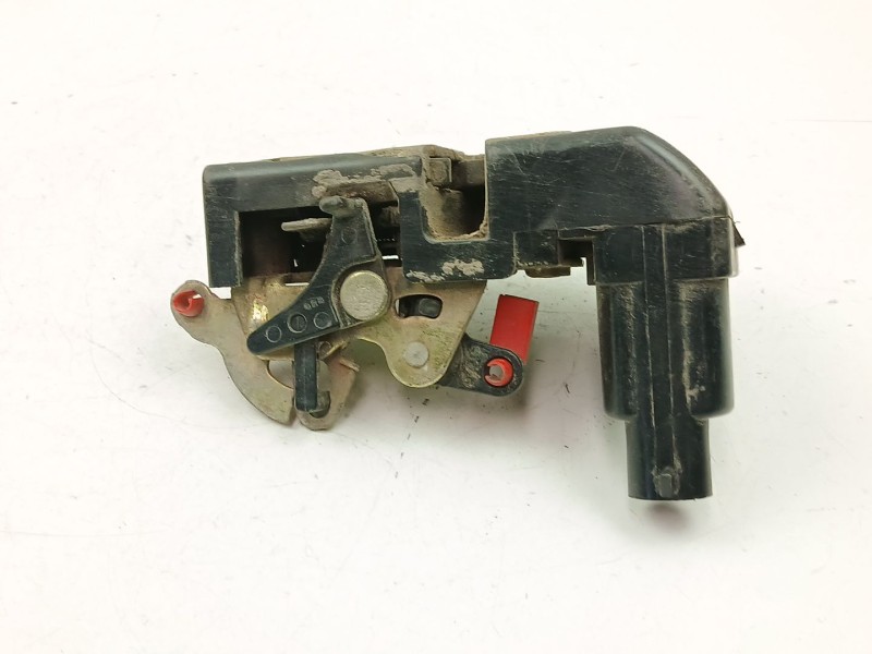 Recambio de cerradura puerta trasera derecha para jeep grand cherokee 2.5 d referencia OEM IAM 55295774AB  