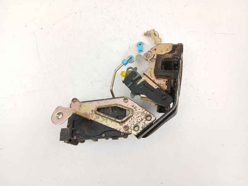 Recambio de cerradura puerta trasera derecha para hyundai accent ii sedán (lc) 1.3 referencia OEM IAM 8142025030  