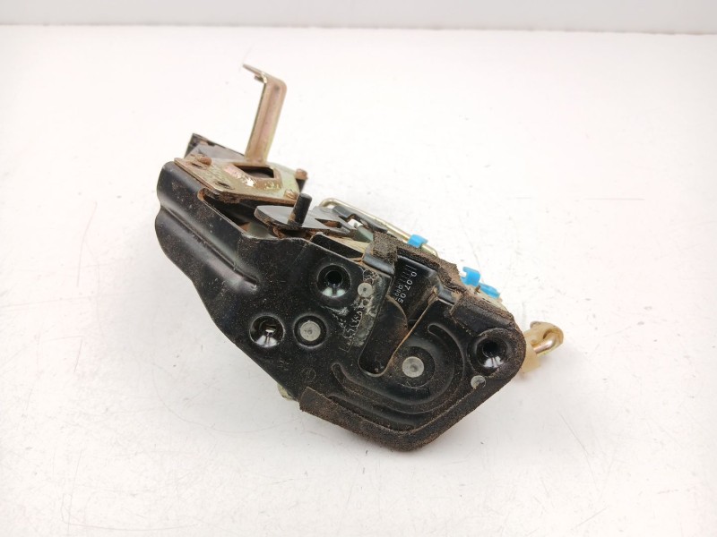 Recambio de cerradura puerta trasera derecha para hyundai accent ii sedán (lc) 1.3 referencia OEM IAM 8142025030  