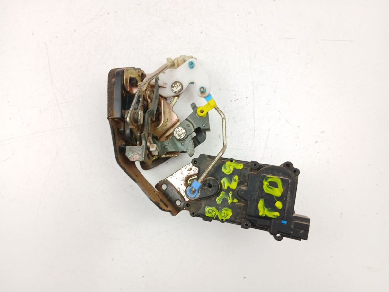 Recambio de cerradura puerta trasera derecha para hyundai accent ii sedán (lc) 1.3 referencia OEM IAM 8142025030  