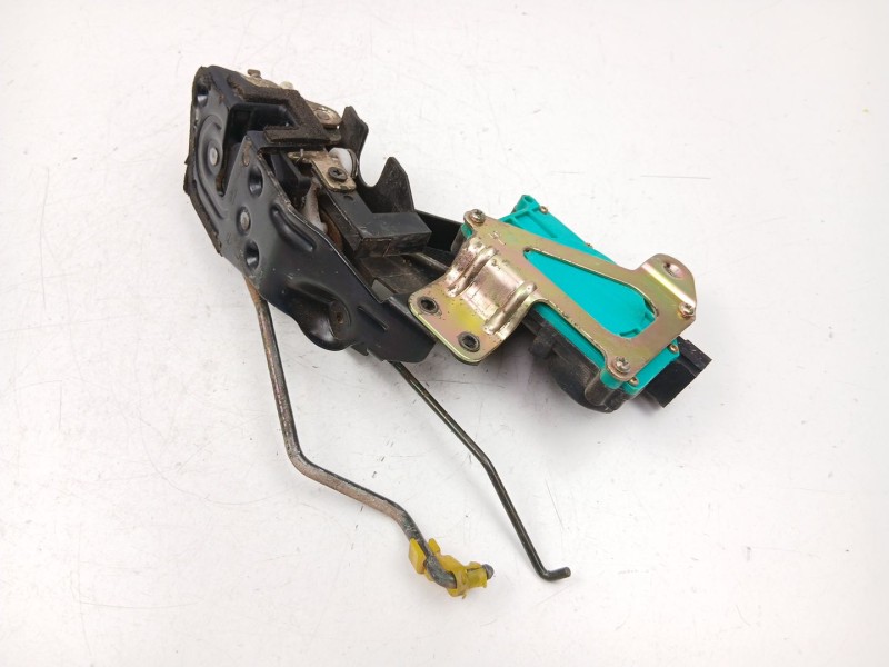 Recambio de cerradura puerta delantera izquierda para hyundai accent ii sedán (lc) 1.3 referencia OEM IAM 8131025030  