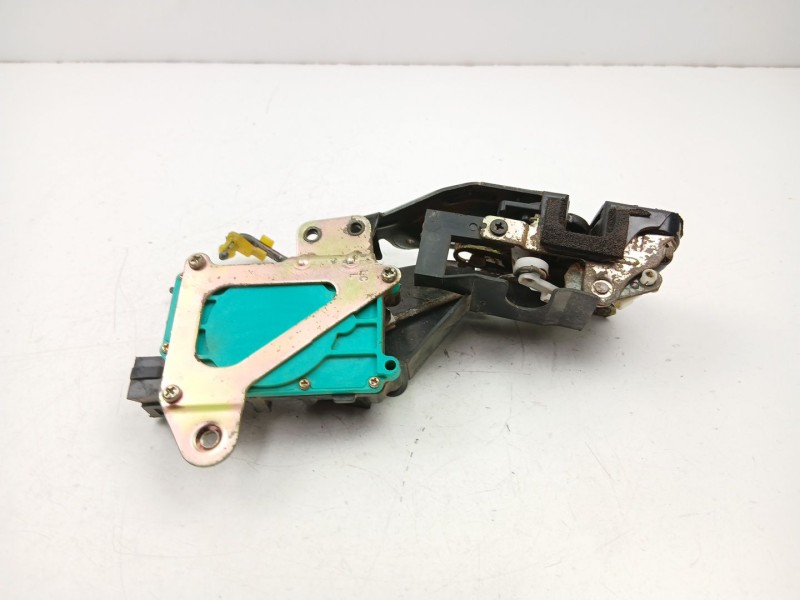 Recambio de cerradura puerta delantera izquierda para hyundai accent ii sedán (lc) 1.3 referencia OEM IAM 8131025030  