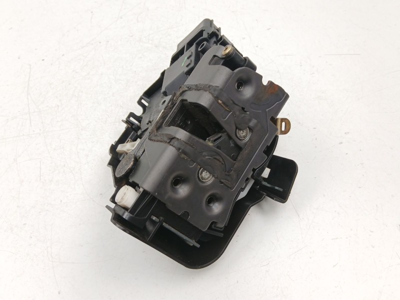 Recambio de cerradura puerta trasera izquierda para ford focus c-max 2.0 referencia OEM IAM 3M5AR26413BM  