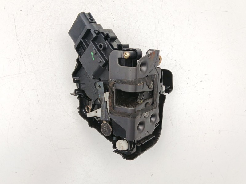 Recambio de cerradura puerta trasera izquierda para ford focus c-max 2.0 referencia OEM IAM 3M5AR26413BM  