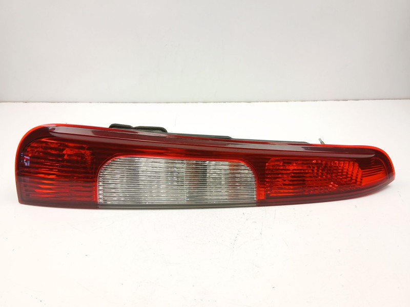 Recambio de piloto trasero izquierdo para ford focus c-max 2.0 referencia OEM IAM 3M5113A603AA  