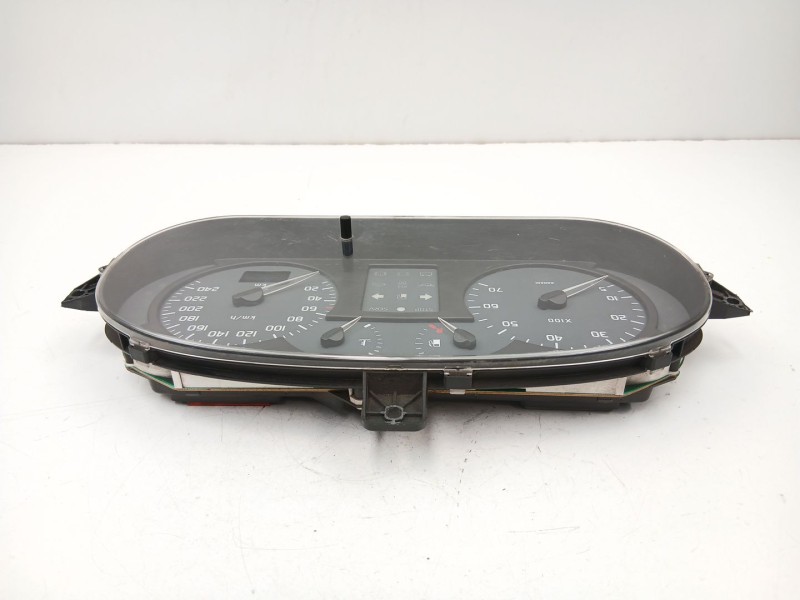 Recambio de cuadro instrumentos para renault megane scénic (ja0/1_) 1.9 dti (ja0n) referencia OEM IAM 8200071811  