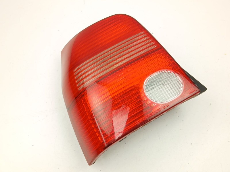 Recambio de piloto trasero izquierdo para volkswagen lupo 1.0 g referencia OEM IAM 6X0945111D  