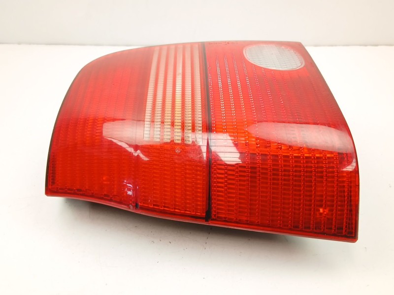 Recambio de piloto trasero izquierdo para volkswagen lupo 1.0 g referencia OEM IAM 6X0945111D  