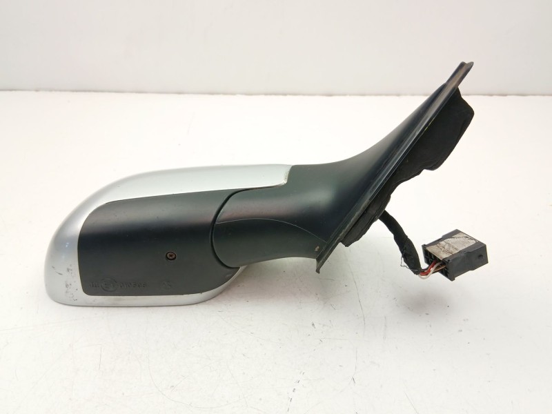 Recambio de retrovisor derecho para audi a4 b5 avant (8d5) 1.9 tdi referencia OEM IAM 8D1858532J  