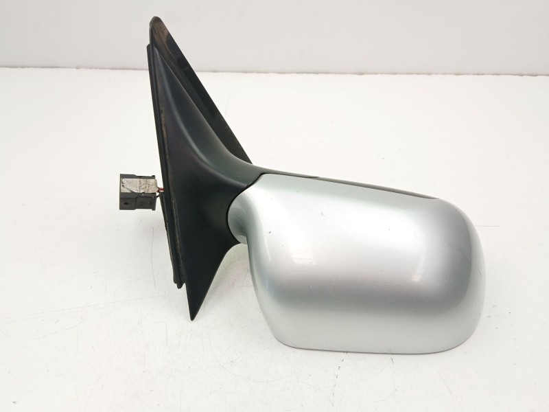 Recambio de retrovisor derecho para audi a4 b5 avant (8d5) 1.9 tdi referencia OEM IAM 8D1858532J  