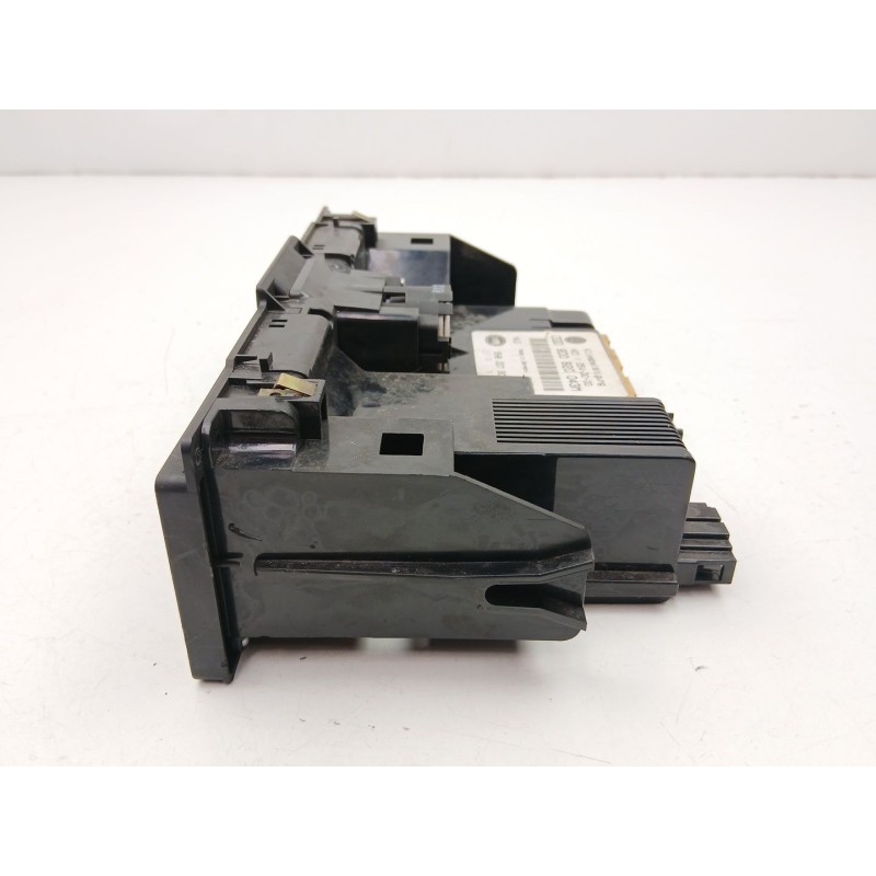 Recambio de mandos calefaccion aire para audi a4 b5 avant (8d5) 1.9 tdi referencia OEM IAM 8D0820043M 5HB00790805 