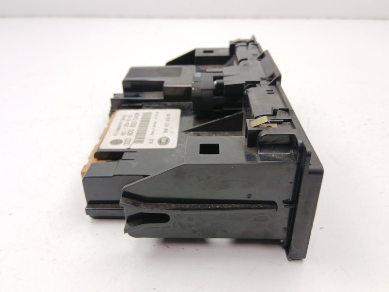 Recambio de mandos calefaccion aire para audi a4 b5 avant (8d5) 1.9 tdi referencia OEM IAM 8D0820043M 5HB00790805 