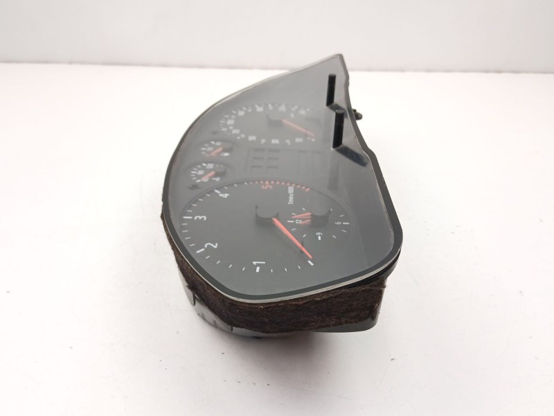 Recambio de cuadro instrumentos para audi a4 1.9 d referencia OEM IAM 8D0919861A  